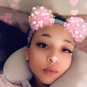 Meet your Posher, Sharnice